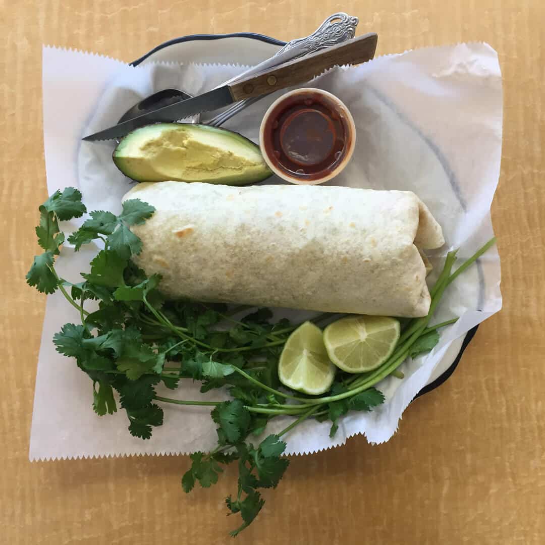 Carne Asada Burrito con Chipotle Salsa, Lemones, Cilantro, Comeda Mexican Autentica